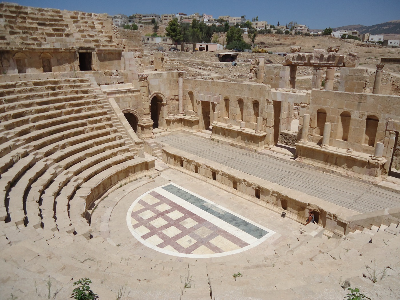 Gradinate e palco dell'antico teatro romano di Amman