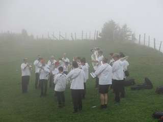 In cima al Monte Pilatus, vicino a Lucerna, mi trovai nella nebbia con un gruppo di musicisti